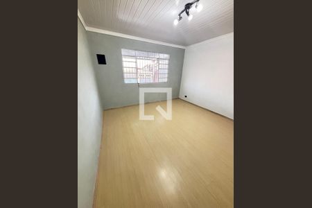 Quarto de casa à venda com 4 quartos, 170m² em Vila Nossa Senhora do Retiro, São Paulo