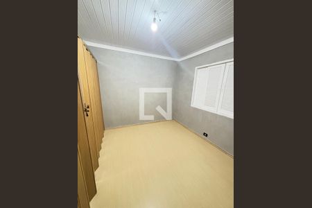 Quarto de casa à venda com 4 quartos, 170m² em Vila Nossa Senhora do Retiro, São Paulo