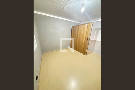 Quarto de casa à venda com 4 quartos, 170m² em Vila Nossa Senhora do Retiro, São Paulo