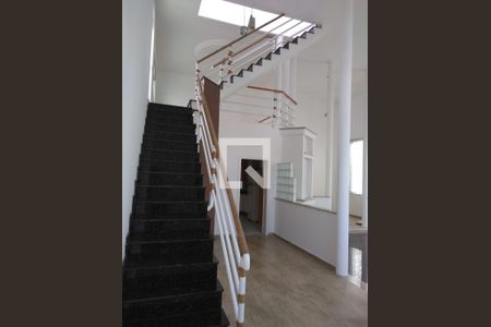 Sala de casa de condomínio para alugar com 3 quartos, 200m² em Jardim dos Estados, Taubaté