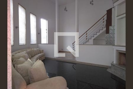 Sala de casa de condomínio para alugar com 3 quartos, 200m² em Jardim dos Estados, Taubaté