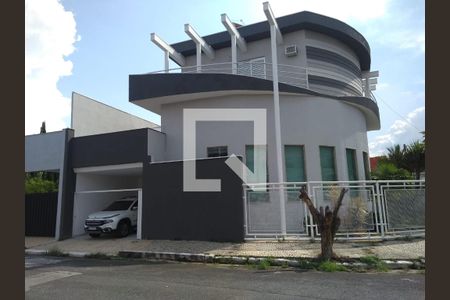 Fachada de casa de condomínio para alugar com 3 quartos, 200m² em Jardim dos Estados, Taubaté