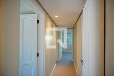Corredor Quartos de apartamento para alugar com 3 quartos, 105m² em Moinhos de Vento, Porto Alegre