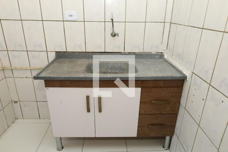Cozinha de apartamento para alugar com 2 quartos, 51m² em Jardim Marilu, São Paulo