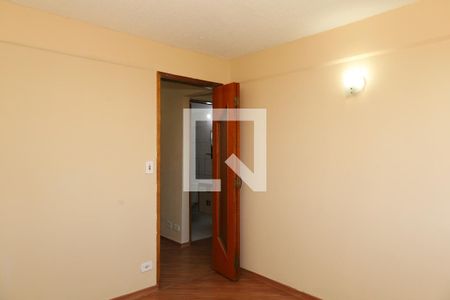 Quarto 1 de apartamento para alugar com 2 quartos, 51m² em Jardim Marilu, São Paulo