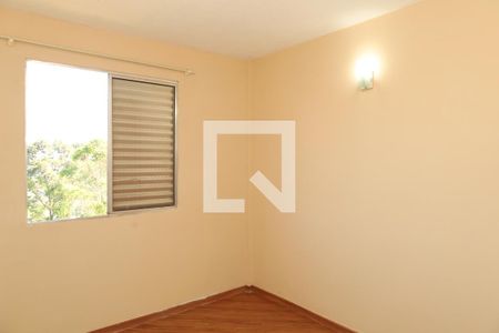 Quarto 1 de apartamento para alugar com 2 quartos, 51m² em Jardim Marilu, São Paulo