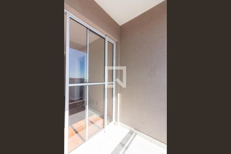 Sacada de apartamento à venda com 2 quartos, 49m² em Jardim Roberto, Osasco