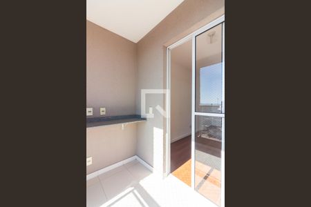 Sacada de apartamento à venda com 2 quartos, 49m² em Jardim Roberto, Osasco