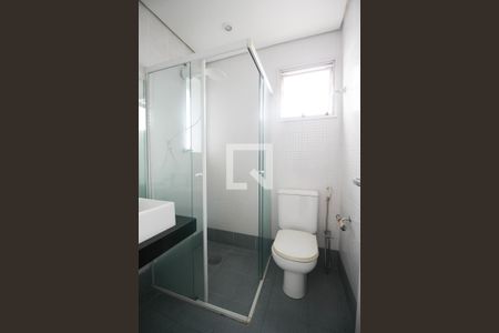 Banheiro de apartamento à venda com 1 quarto, 40m² em Indianópolis, São Paulo