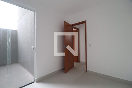 Quarto 1 de apartamento para alugar com 2 quartos, 73m² em Novo Mundo, Uberlândia