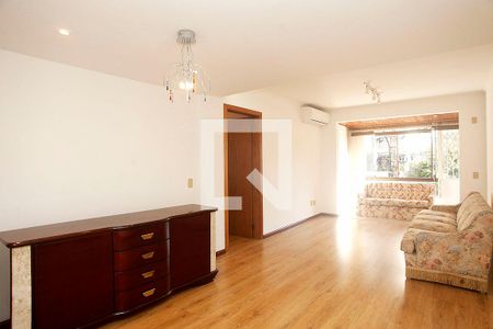 Sala de apartamento para alugar com 3 quartos, 112m² em Petrópolis, Porto Alegre