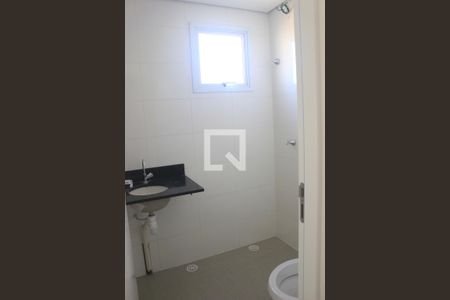 Banheiro social  de apartamento à venda com 2 quartos, 57m² em Vila Progresso, Guarulhos
