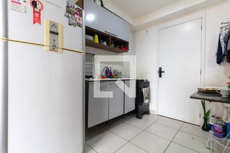 Sala, Cozinha e Área de Serviço de apartamento para alugar com 1 quarto, 27m² em Guaiauna, São Paulo