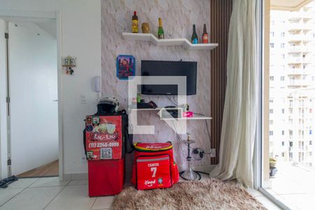 Sala, Cozinha e Área de Serviço de apartamento para alugar com 1 quarto, 27m² em Guaiauna, São Paulo