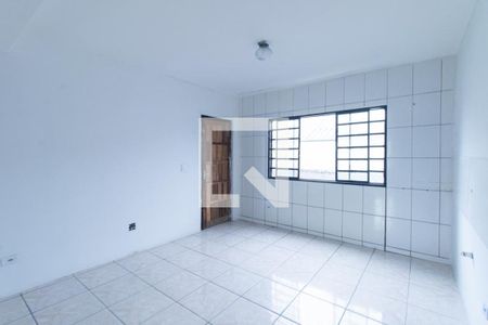 Cozinha e Área de Serviço de apartamento para alugar com 1 quarto, 50m² em Pinheirinho, Curitiba