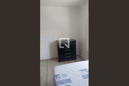 Quarto de apartamento para alugar com 2 quartos, 53m² em Caminho Novo, Palhoça