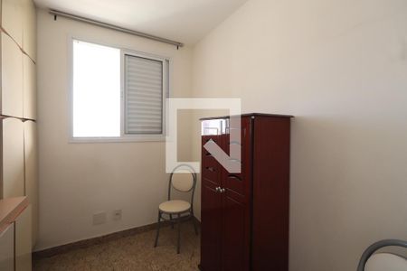 Quarto 1 de apartamento para alugar com 3 quartos, 74m² em Vila Carrão, São Paulo