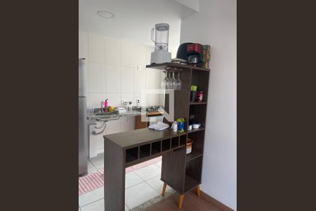 Cozinha de apartamento para alugar com 2 quartos, 48m² em Mantiquira, Duque de Caxias