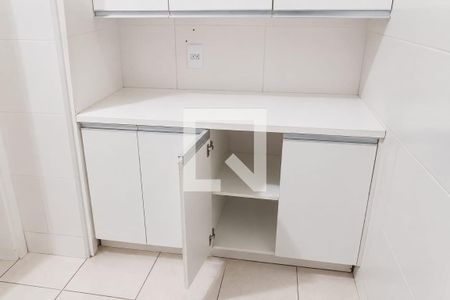 Cozinha de apartamento para alugar com 2 quartos, 72m² em Umuarama, Uberlândia