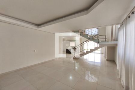 Sala de casa para alugar com 3 quartos, 268m² em Swiss Park, Campinas