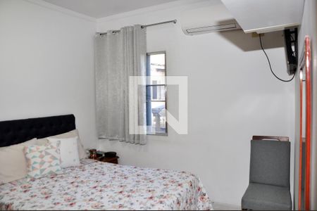 Detalhe - Quarto 01 com Suíte de casa à venda com 3 quartos, 418m² em Jardim Almanara, São Paulo