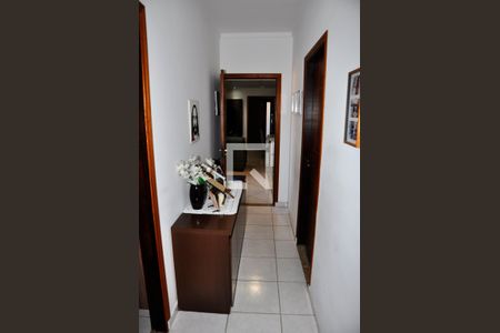 Detalhe - Corredor Quartos de casa à venda com 3 quartos, 418m² em Jardim Almanara, São Paulo