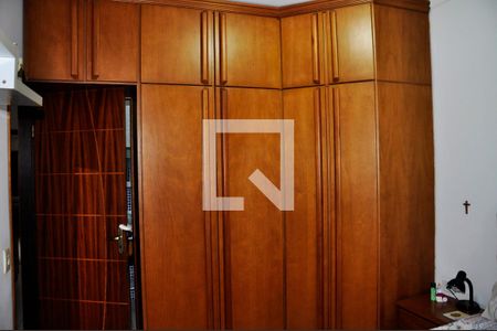 Detalhe - Quarto 01 com Suíte de casa à venda com 3 quartos, 418m² em Jardim Almanara, São Paulo