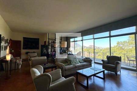 Sala de casa à venda com 3 quartos, 1000m² em Jardim Botânico, Rio de Janeiro