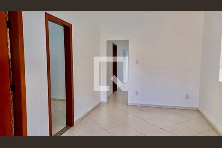Casa à venda com 3 quartos, 360m² em Ipiranga, Belo Horizonte