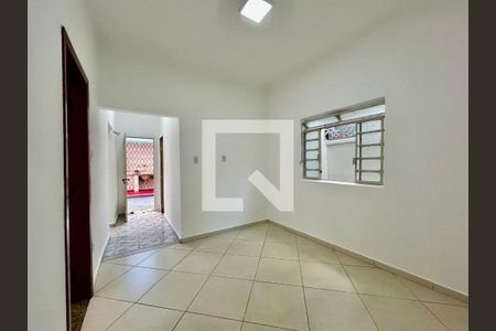 Casa à venda com 3 quartos, 360m² em Ipiranga, Belo Horizonte