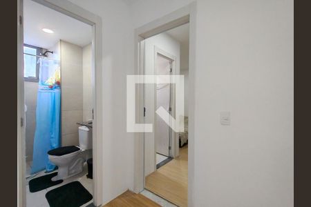 Corredor de apartamento à venda com 2 quartos, 54m² em Santo Cristo, Rio de Janeiro