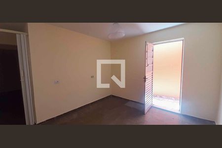 Casa para alugar com 2 quartos, 60m² em Pestana, Osasco