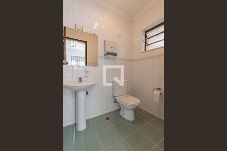 Lavabo de casa à venda com 4 quartos, 180m² em Vila Brasilina, São Paulo