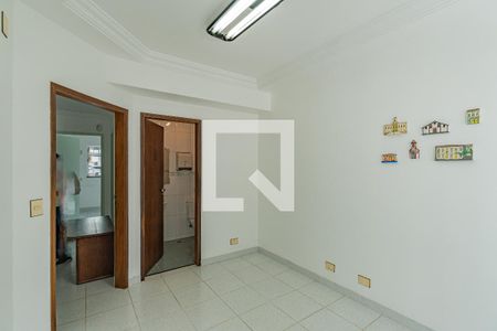 Sala de casa à venda com 4 quartos, 180m² em Vila Brasilina, São Paulo