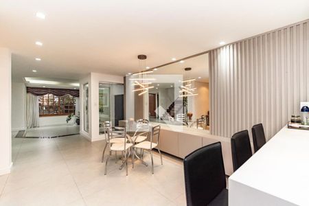 Casa para alugar com 4 quartos, 311m² em Chácara das Pedras, Porto Alegre