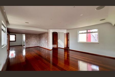 Apartamento à venda com 4 quartos, 220m² em São Pedro, Belo Horizonte