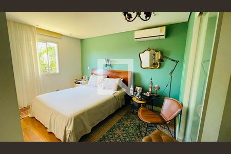Quarto 1 de casa de condomínio para alugar com 4 quartos, 214m² em Jardim Barbacena, Cotia