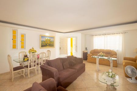 Sala de casa à venda com 2 quartos, 200m² em Campo Grande, Rio de Janeiro