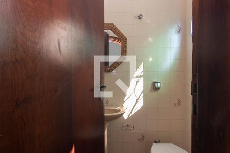Lavabo de casa à venda com 3 quartos, 236m² em Vila Pedra Branca, São Paulo