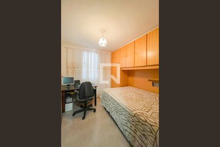 Quarto 2 de casa à venda com 2 quartos, 107m² em Veloso, Osasco