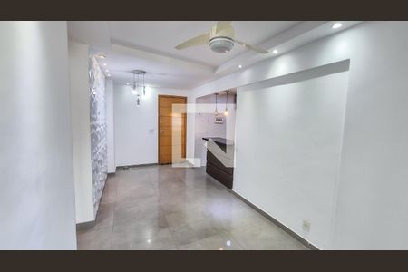 Sala de apartamento para alugar com 2 quartos, 60m² em Penha, Rio de Janeiro