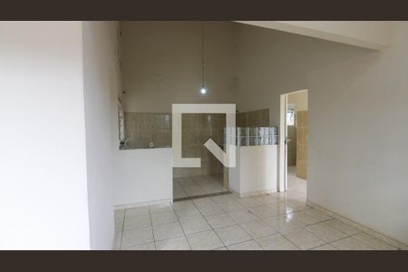 Sala de casa para alugar com 3 quartos, 80m² em Jardim Pero, Cabo Frio