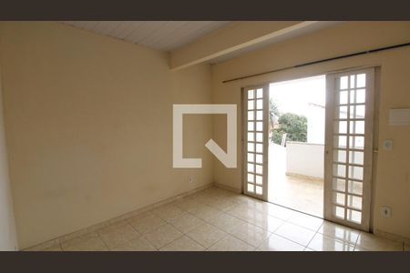 Suíte de casa para alugar com 3 quartos, 80m² em Jardim Pero, Cabo Frio