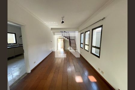 Sala de casa para alugar com 4 quartos, 351m² em Jardim Jussara, São Paulo