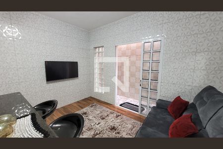 Sala e Cozinha de casa para alugar com 2 quartos, 25m² em Chacara Dona Escolastica, Itaquaquecetuba