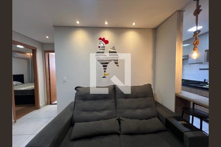 Sala de apartamento para alugar com 2 quartos, 47m² em Cabral, Contagem