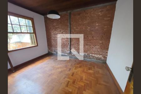 Quarto de casa para alugar com 3 quartos, 200m² em Alto de Pinheiros, São Paulo