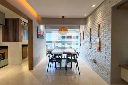 Sala de apartamento para alugar com 2 quartos, 83m² em Maracanã, Praia Grande