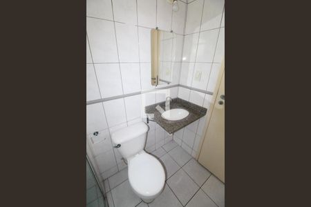 Banheiro de apartamento para alugar com 2 quartos, 68m² em Parque Industrial, São José dos Campos