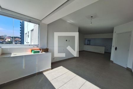 Sala  de apartamento para alugar com 3 quartos, 110m² em Vila Gilda, Santo André